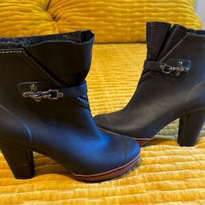 Sorel Womens Rain/Snow Boot-Waterproof & Rubber Sole